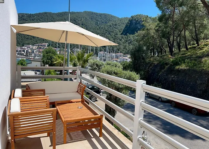 Marina Boutique 3*