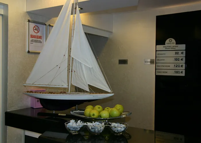Marina Boutique Szálloda