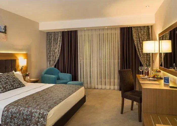 Marina Boutique Szálloda 3*