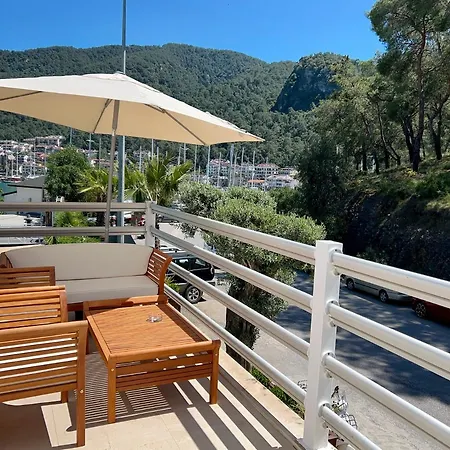 Marina Boutique Hotel 3*